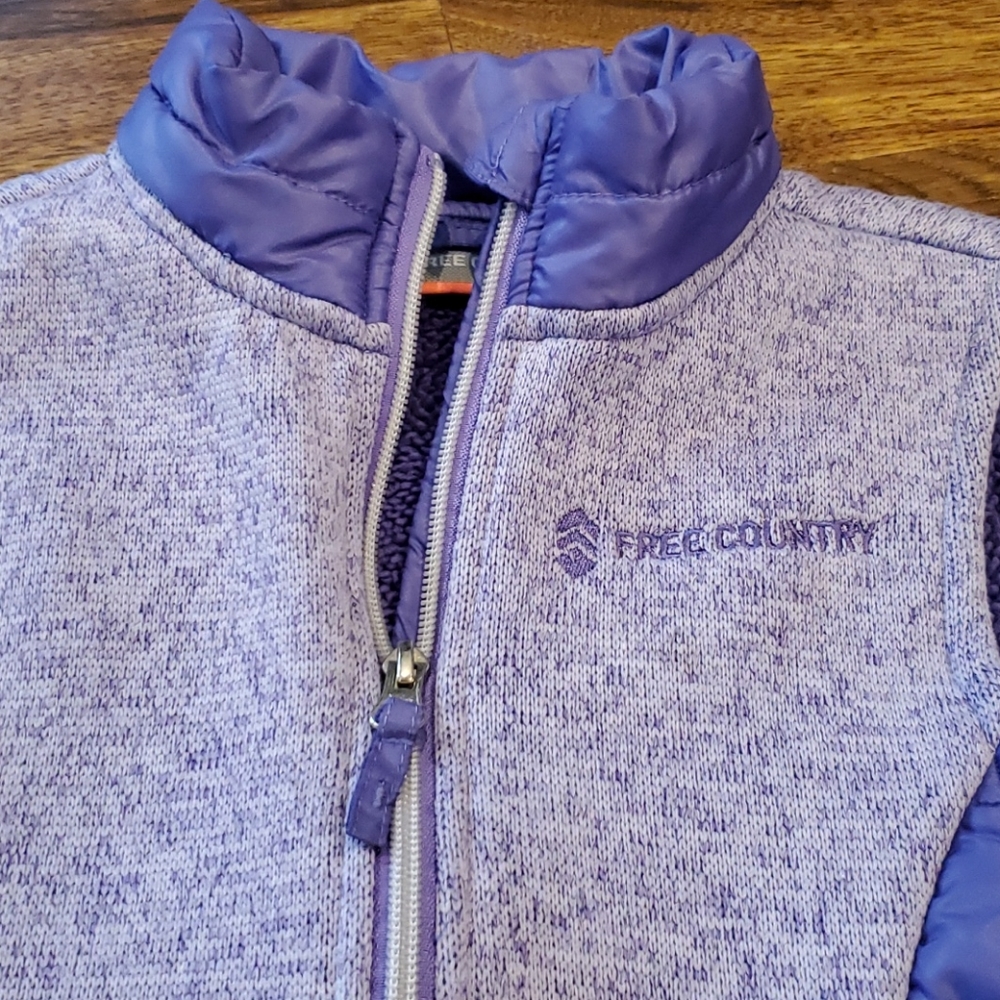 Girls Free Country purple puffer vest size 7/8 - Picture 2 of 4